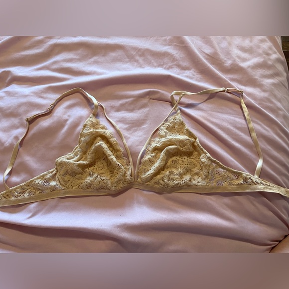 4 super cute and sexy bralettes - Picture 5 of 8